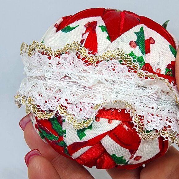 Vintage Handmade Folded Cloth Red Green White Lace Christmas Holiday Ornament - Picture 6 of 8